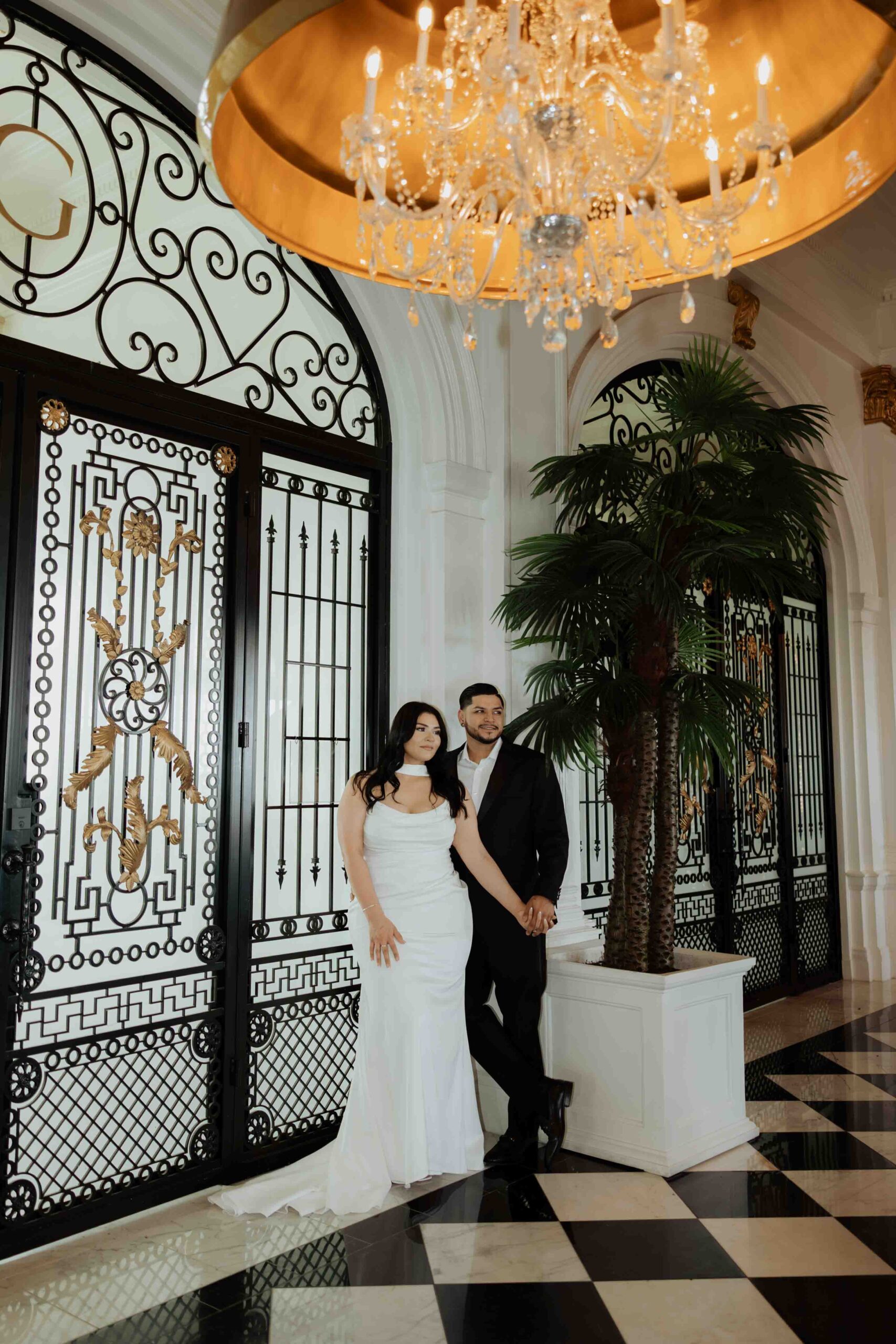 engagement photos at the grand galvez hotel, Galveston wedding photographer