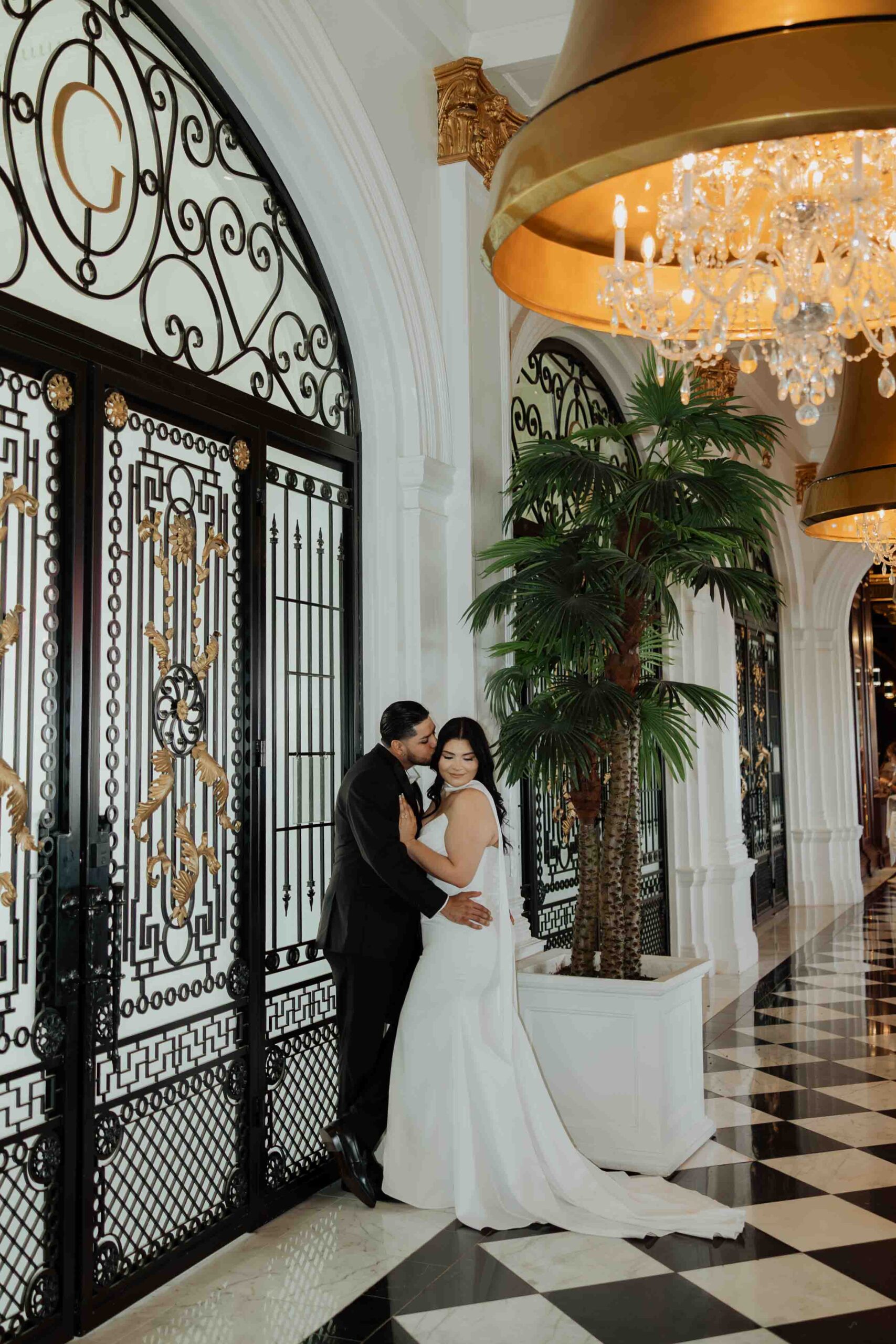 engagement photos at the grand galvez hotel, Galveston wedding photographer
