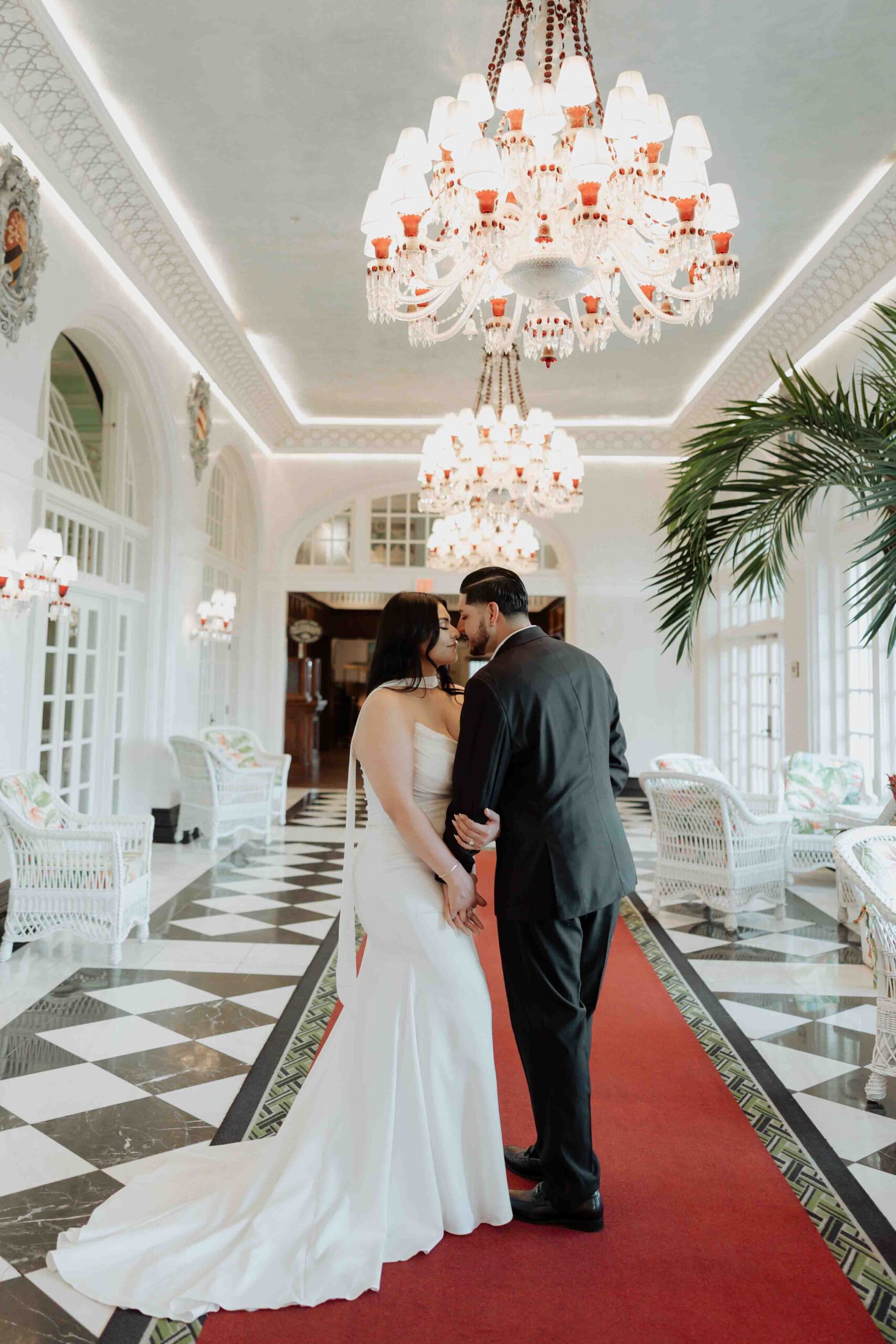 engagement photos at the grand galvez hotel, Galveston wedding photographer