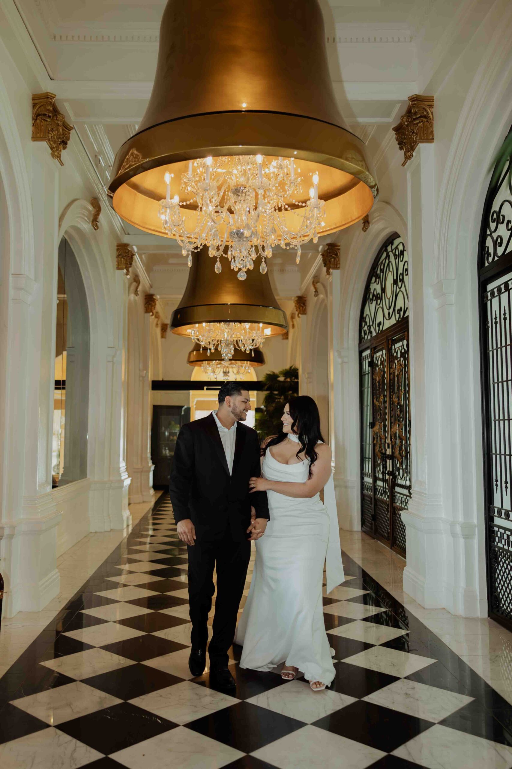 engagement photos at the grand galvez hotel, Galveston wedding photographer