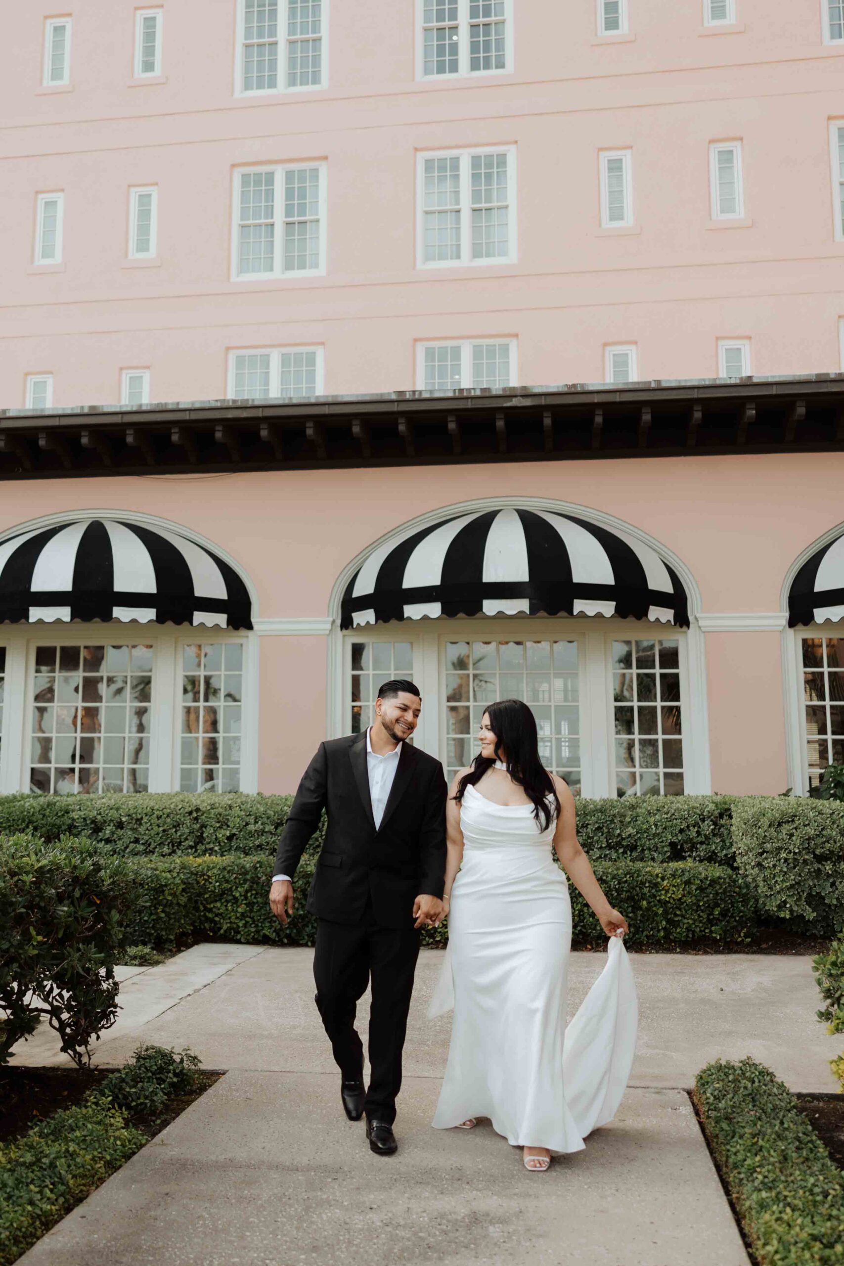 engagement photos at the grand galvez hotel, Galveston wedding photographer