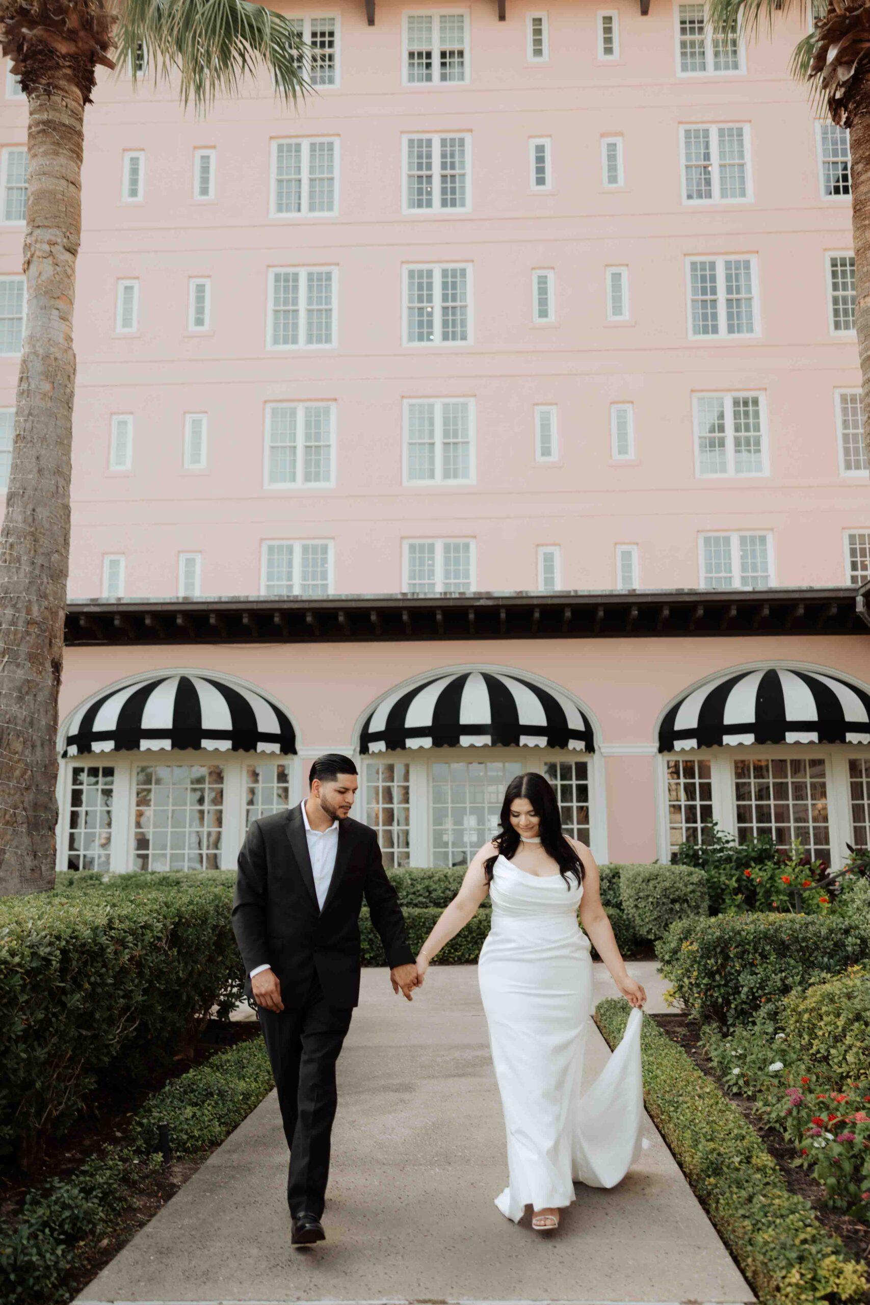 engagement photos at the grand galvez hotel, Galveston wedding photographer