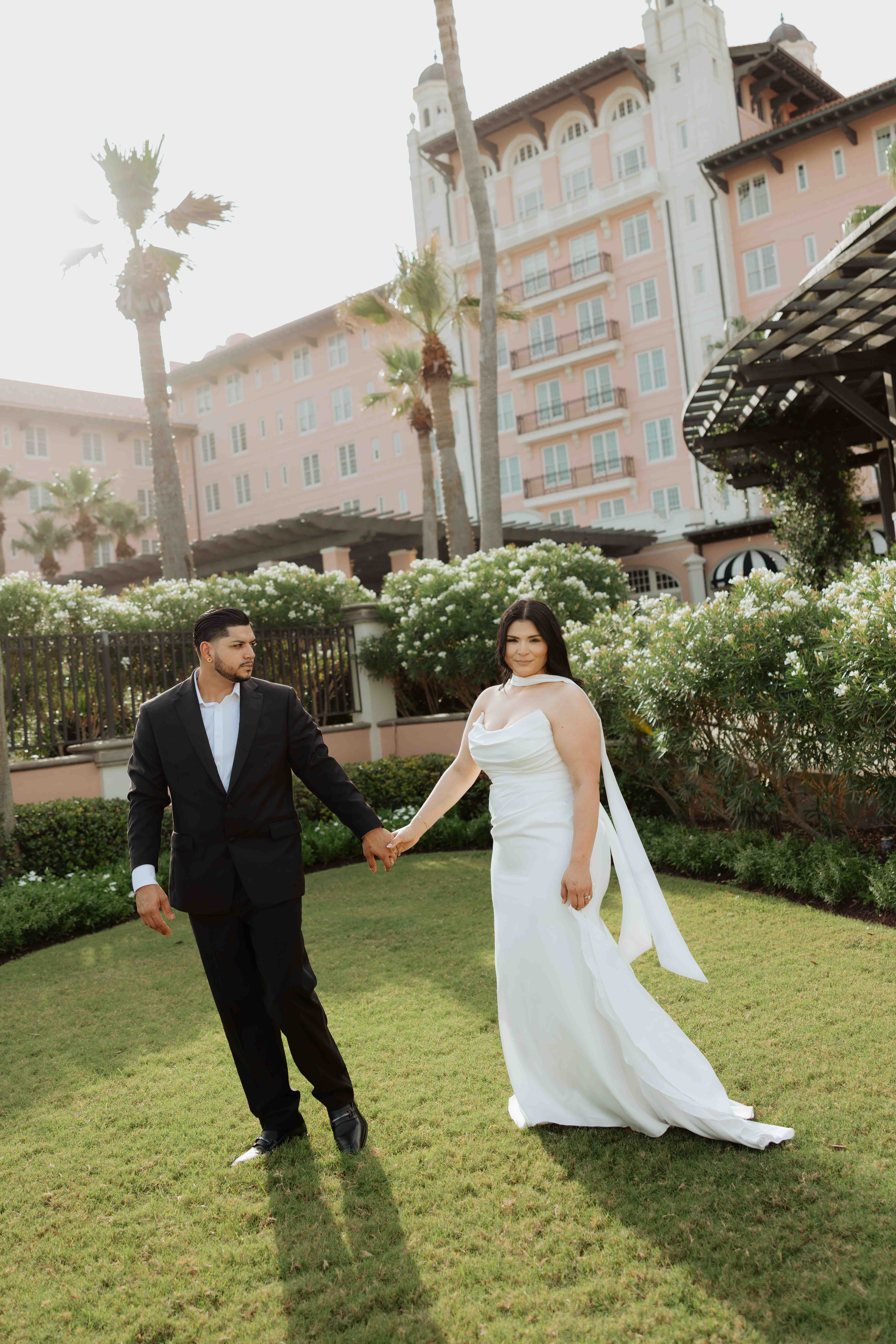 engagement photos at the grand galvez hotel, Galveston wedding photographer