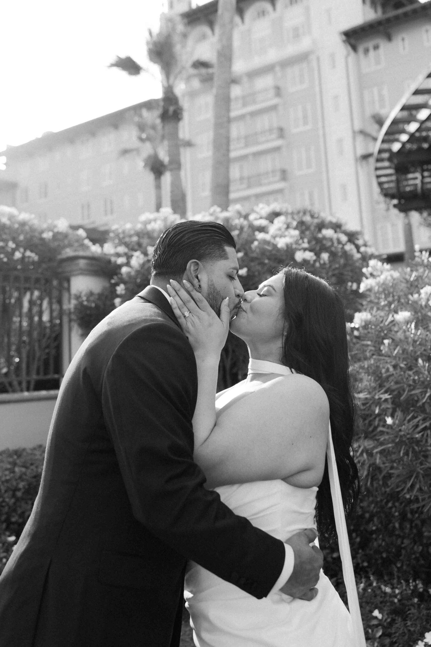 engagement photos at the grand galvez hotel, Galveston wedding photographer