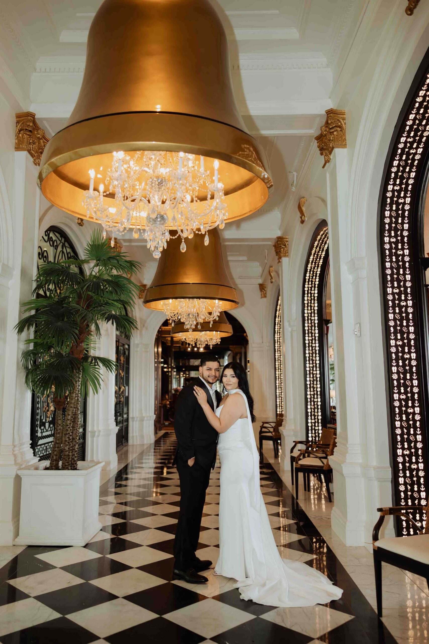 engagement photos at the grand galvez hotel, Galveston wedding photographer