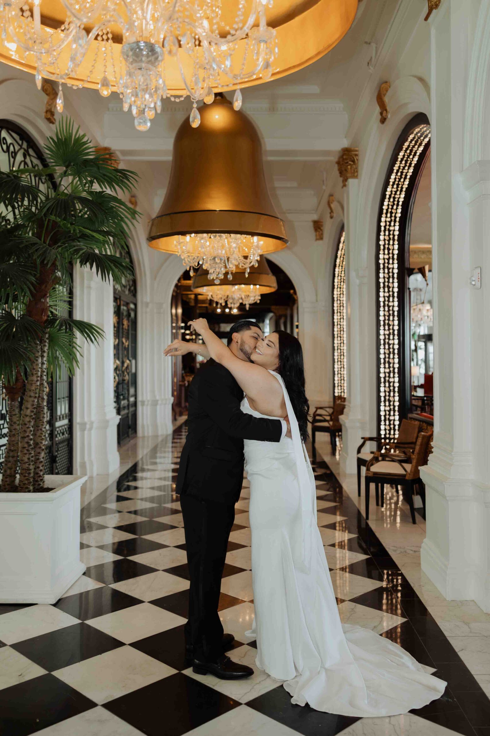 engagement photos at the grand galvez hotel, Galveston wedding photographer