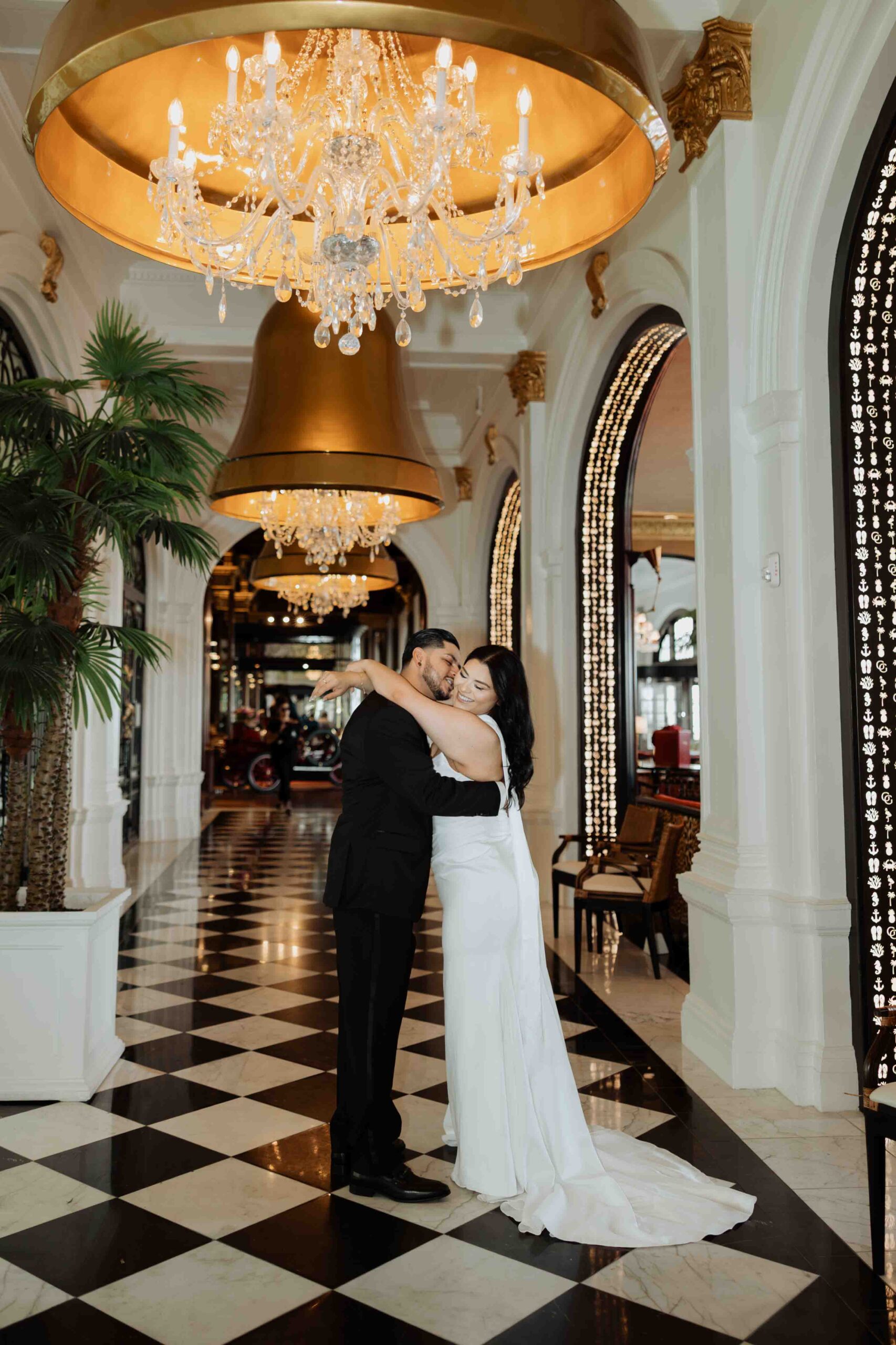 engagement photos at the grand galvez hotel, Galveston wedding photographer