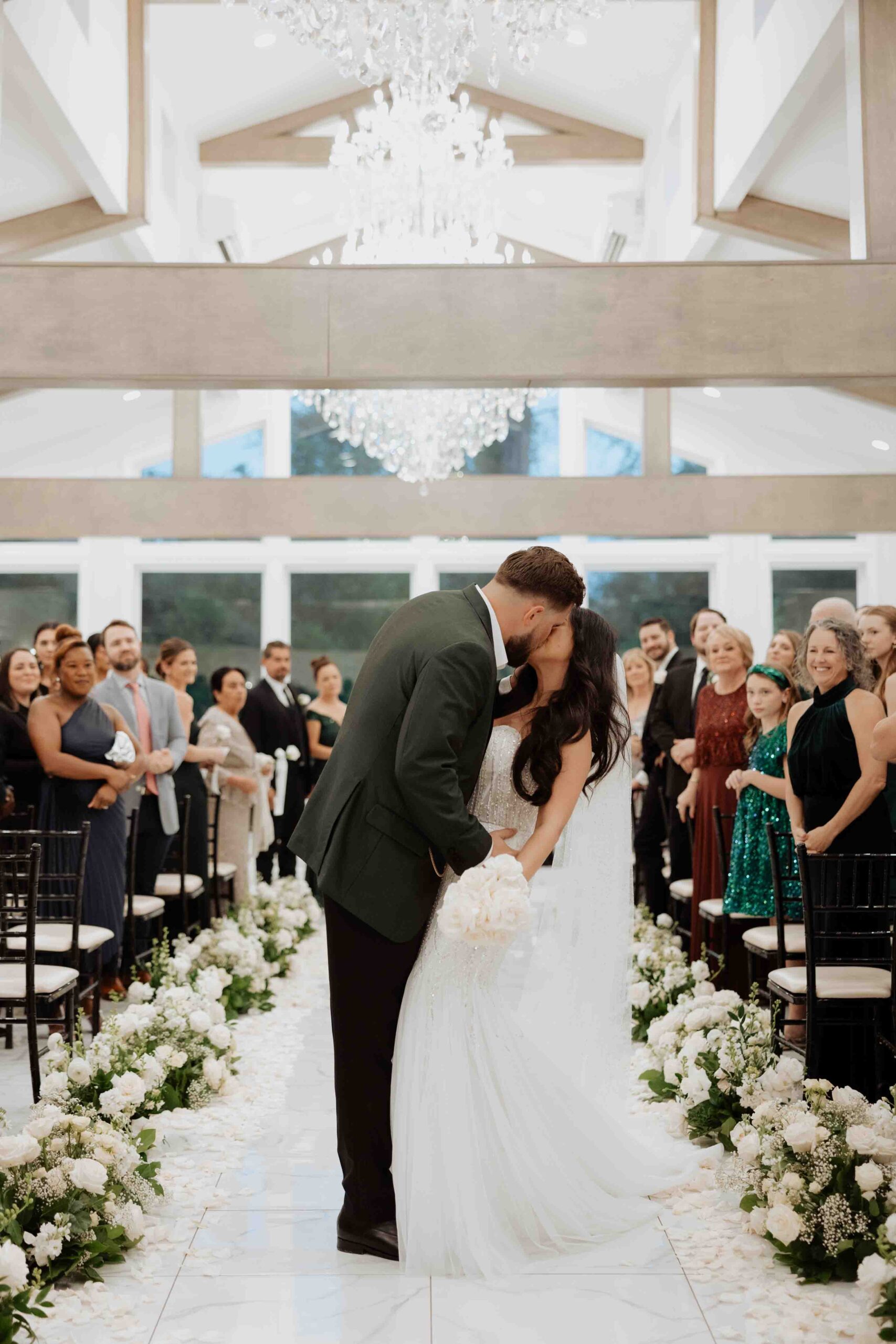 Ceremony at Sandlewood Manor houston wedding photographer