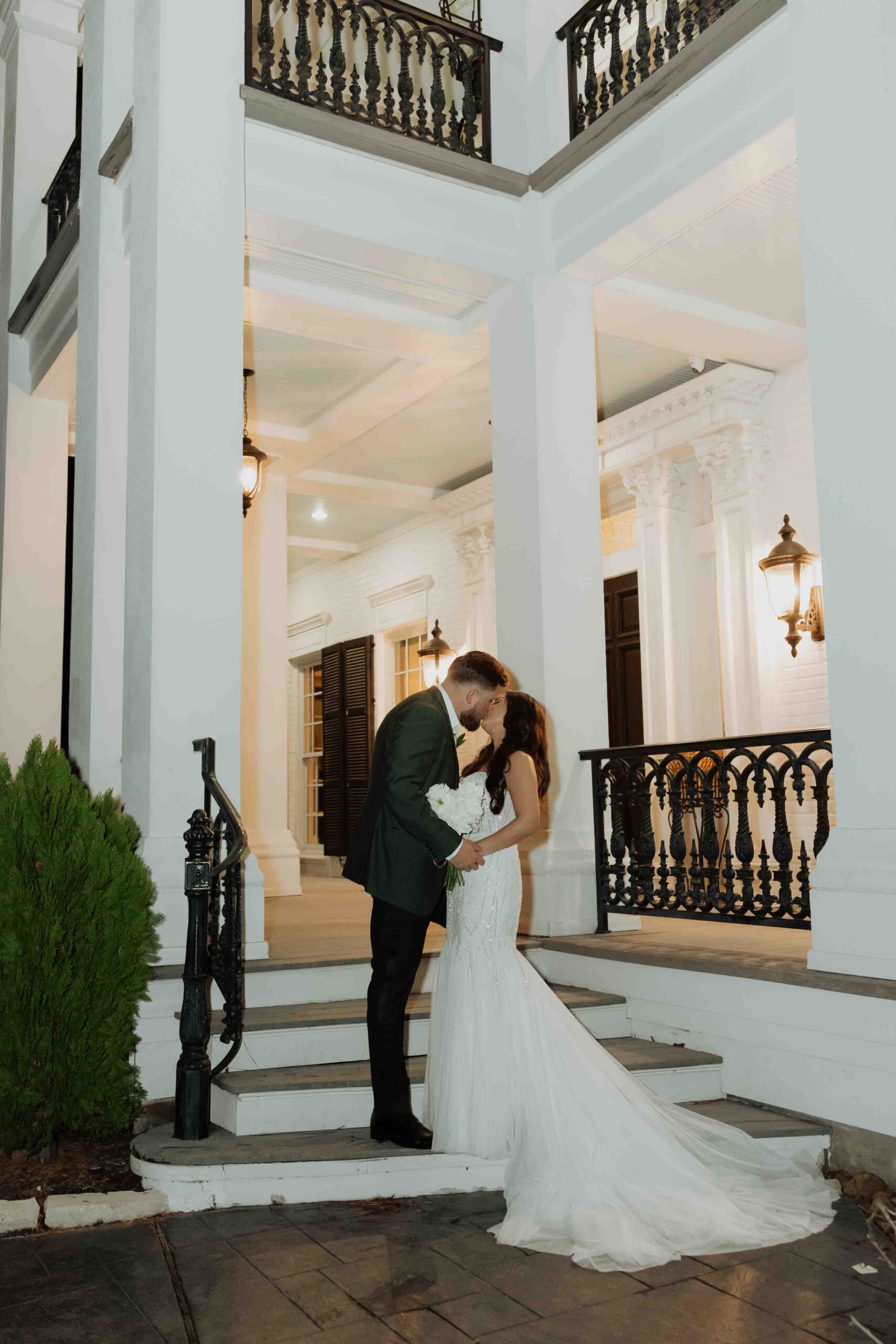 Ceremony at Sandlewood Manor houston wedding photographer