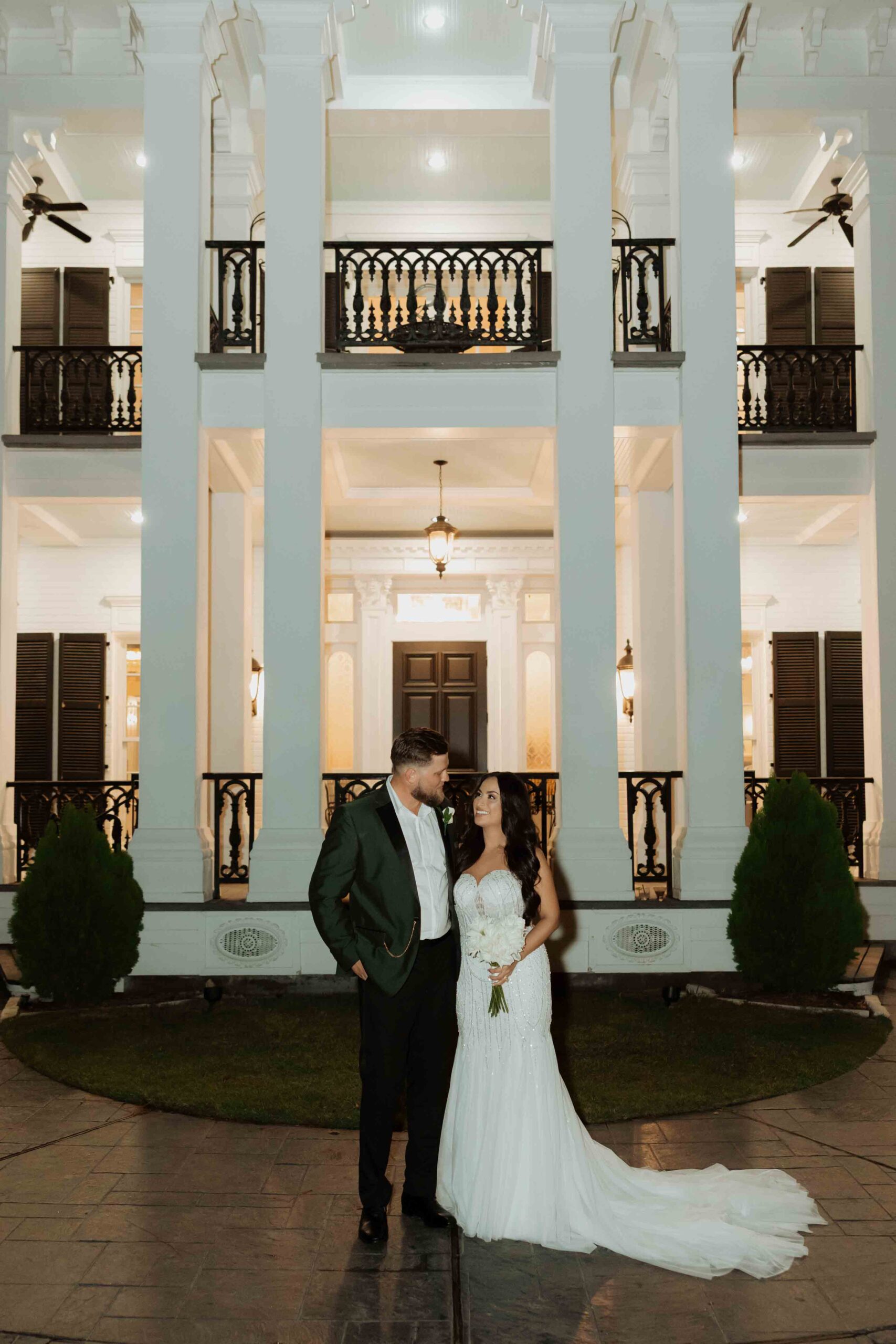 Ceremony at Sandlewood Manor houston wedding photographer