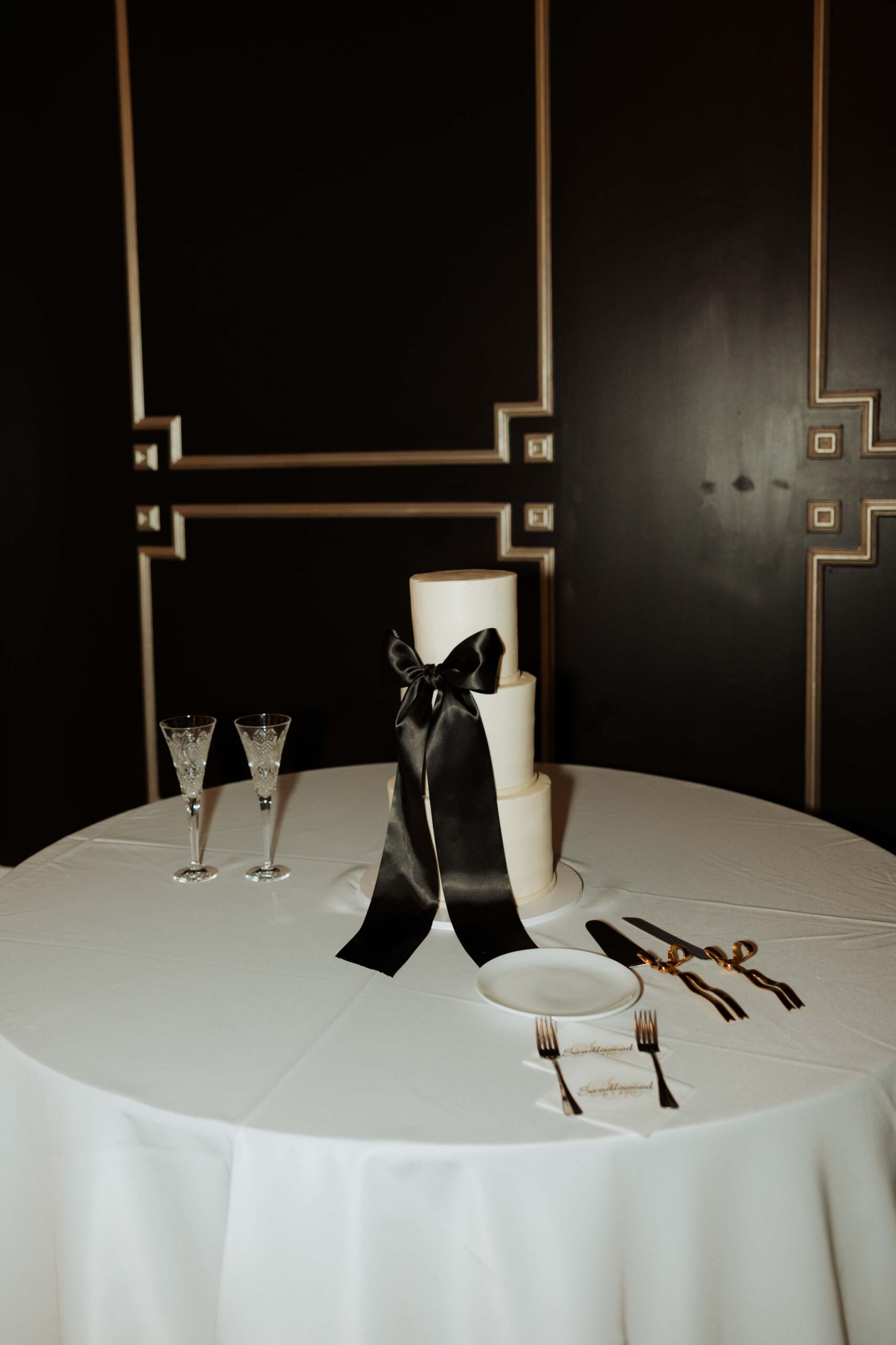 reception at Sandlewood Manor houston wedding photographer