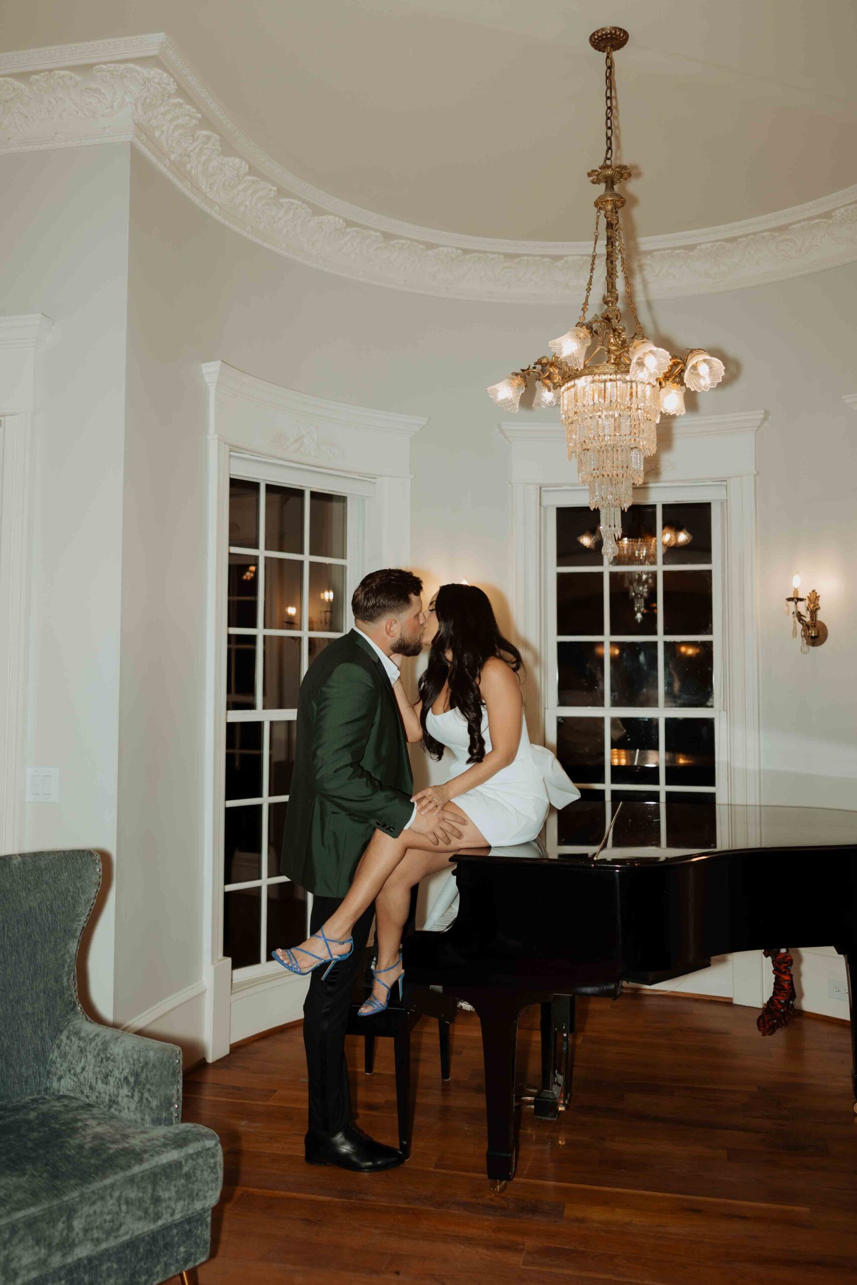 reception at Sandlewood Manor houston wedding photographer